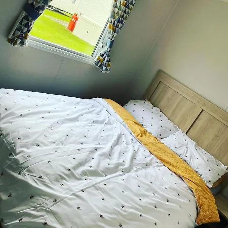 Charming 3-Bed Holiday Home At Primrose Valley * 파일리